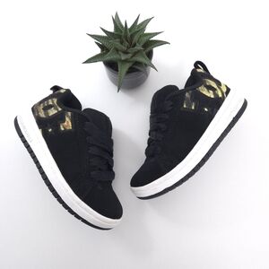 DC Shoes Youth Court Graffik Skate Shoes size 11